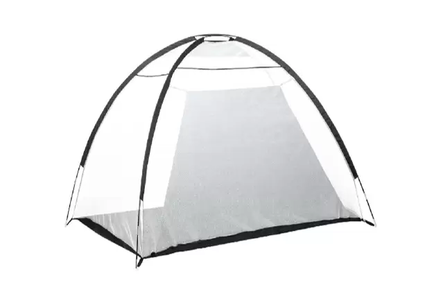 كيفية بناء ملعب جولف منزلي آمن باستخدام سياج ريتشز نت المخصص للجولف لمنع الكرات الضالة وتلف الجدران